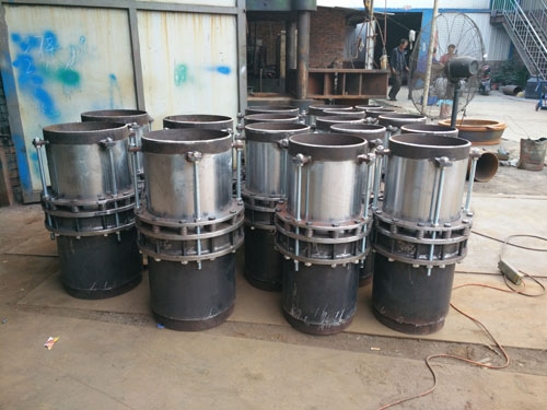 補償器安裝現(xiàn)場